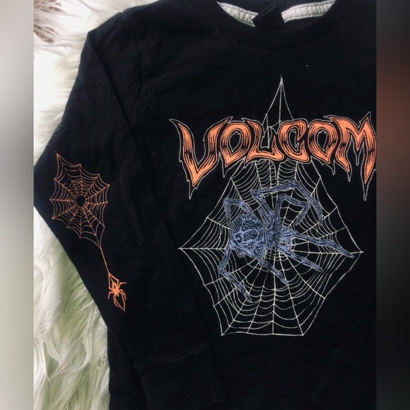 Volcom & Hurley shirts - Picture 2 of 5